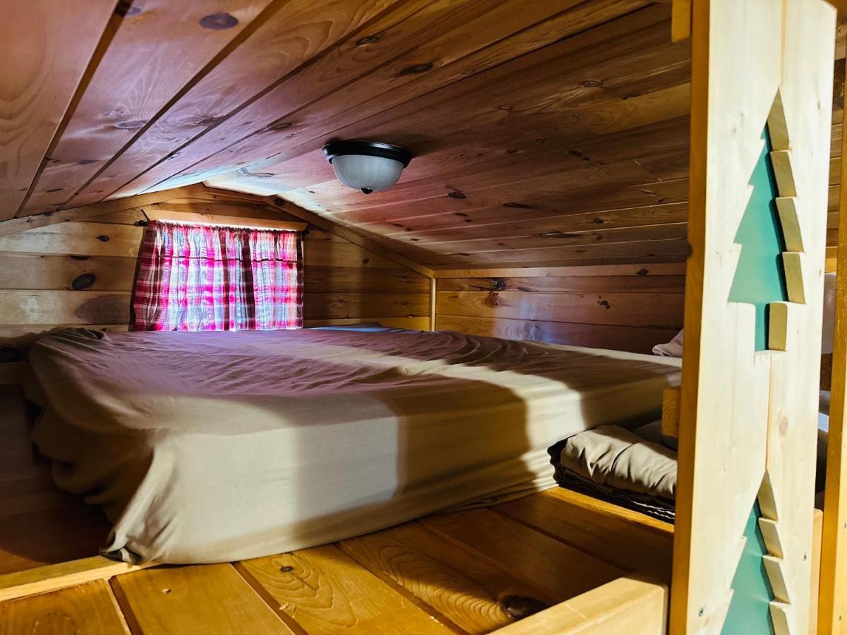 Country Cabins Hotel Chariton Kültér fotó